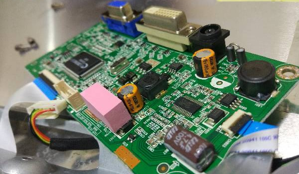 PCB蝕刻過程中應該注意事項